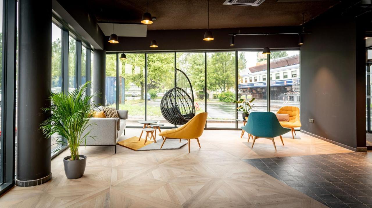 Ibis Styles Valenciennes Petite Foret Exterior photo
