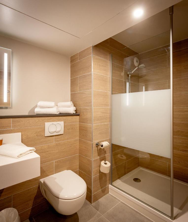 Ibis Styles Valenciennes Petite Foret Exterior photo