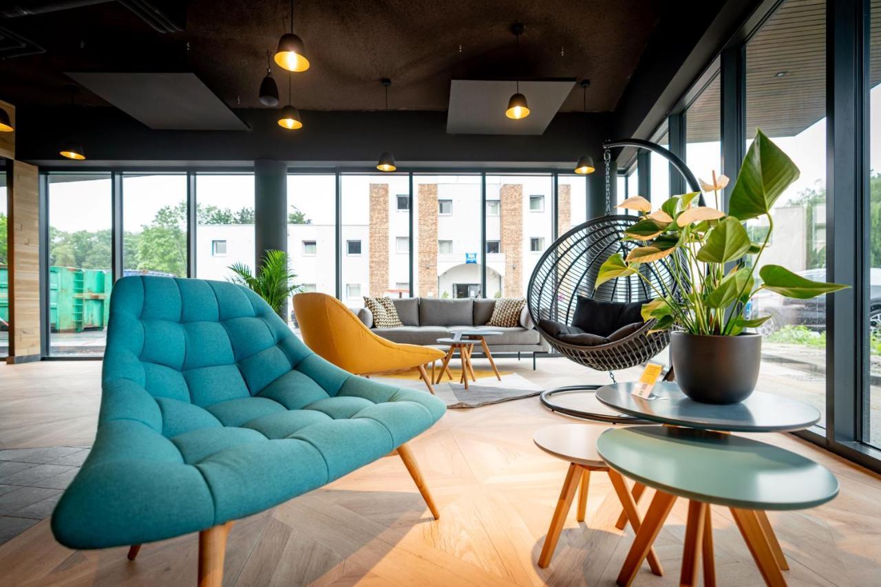 Ibis Styles Valenciennes Petite Foret Exterior photo