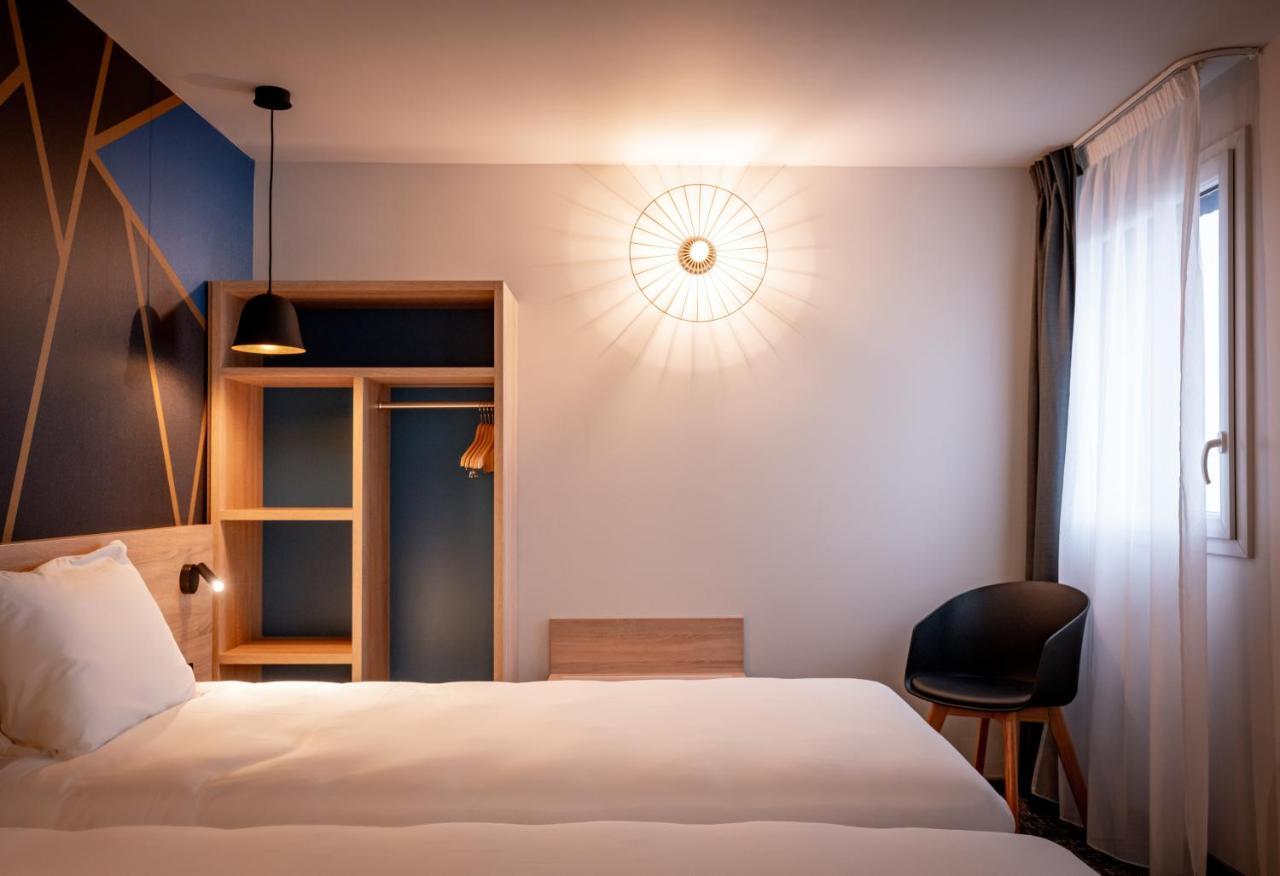 Ibis Styles Valenciennes Petite Foret Exterior photo