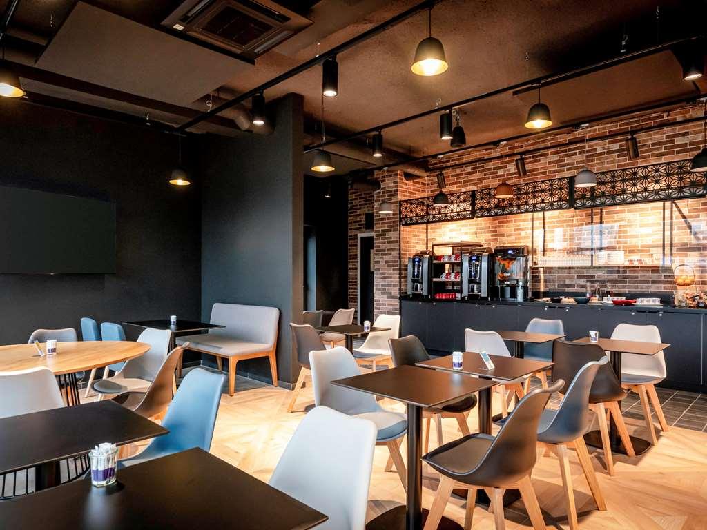 Ibis Styles Valenciennes Petite Foret Exterior photo