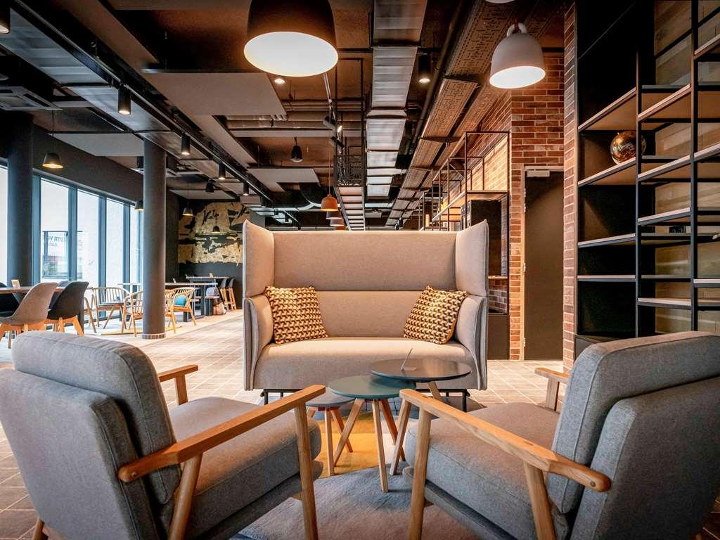 Ibis Styles Valenciennes Petite Foret Restaurant photo