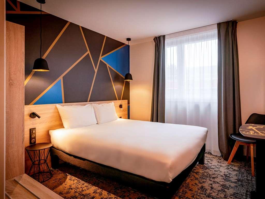 Ibis Styles Valenciennes Petite Foret Room photo